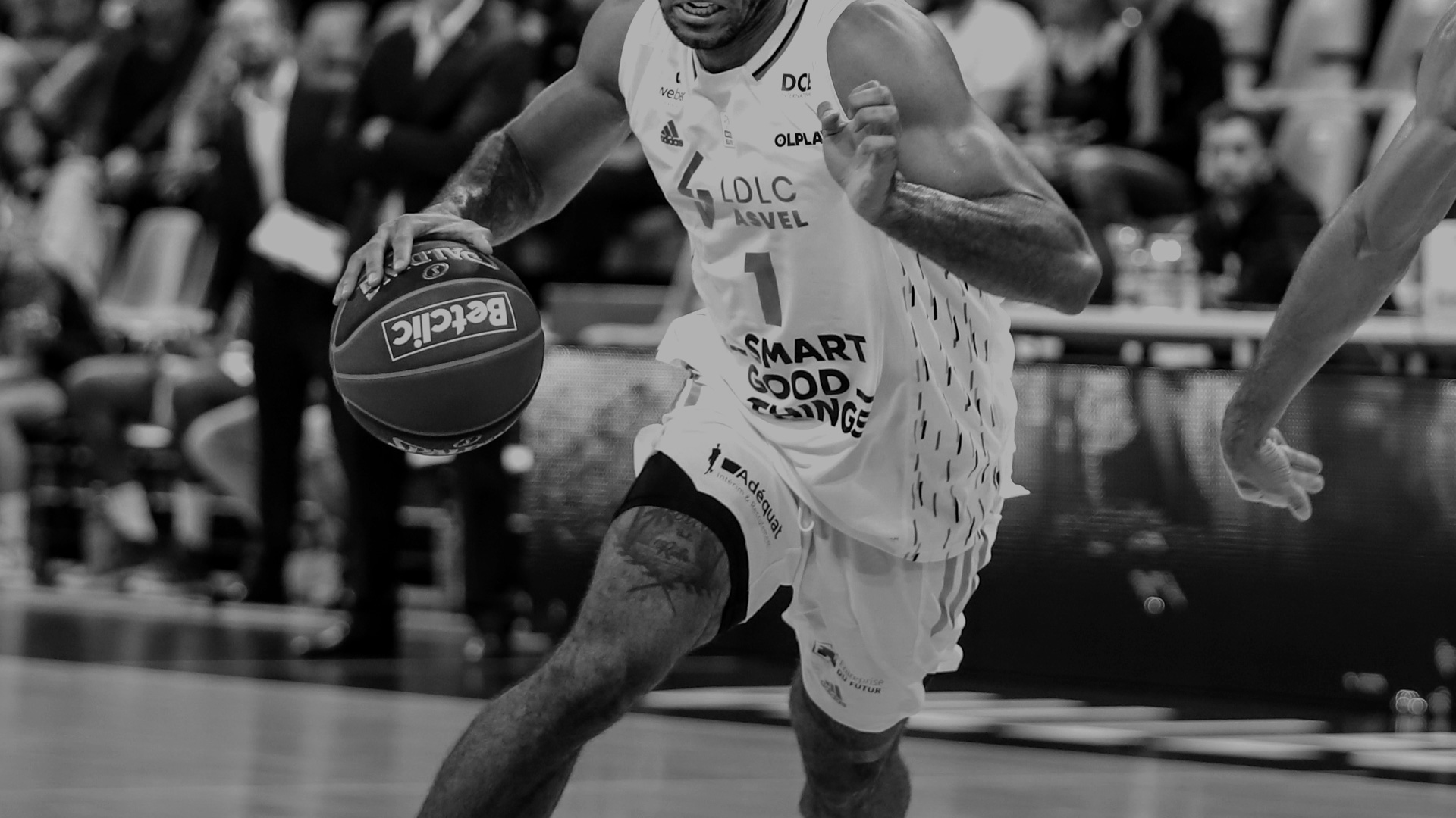 iconic-communication-ldlc-asvel.jpg